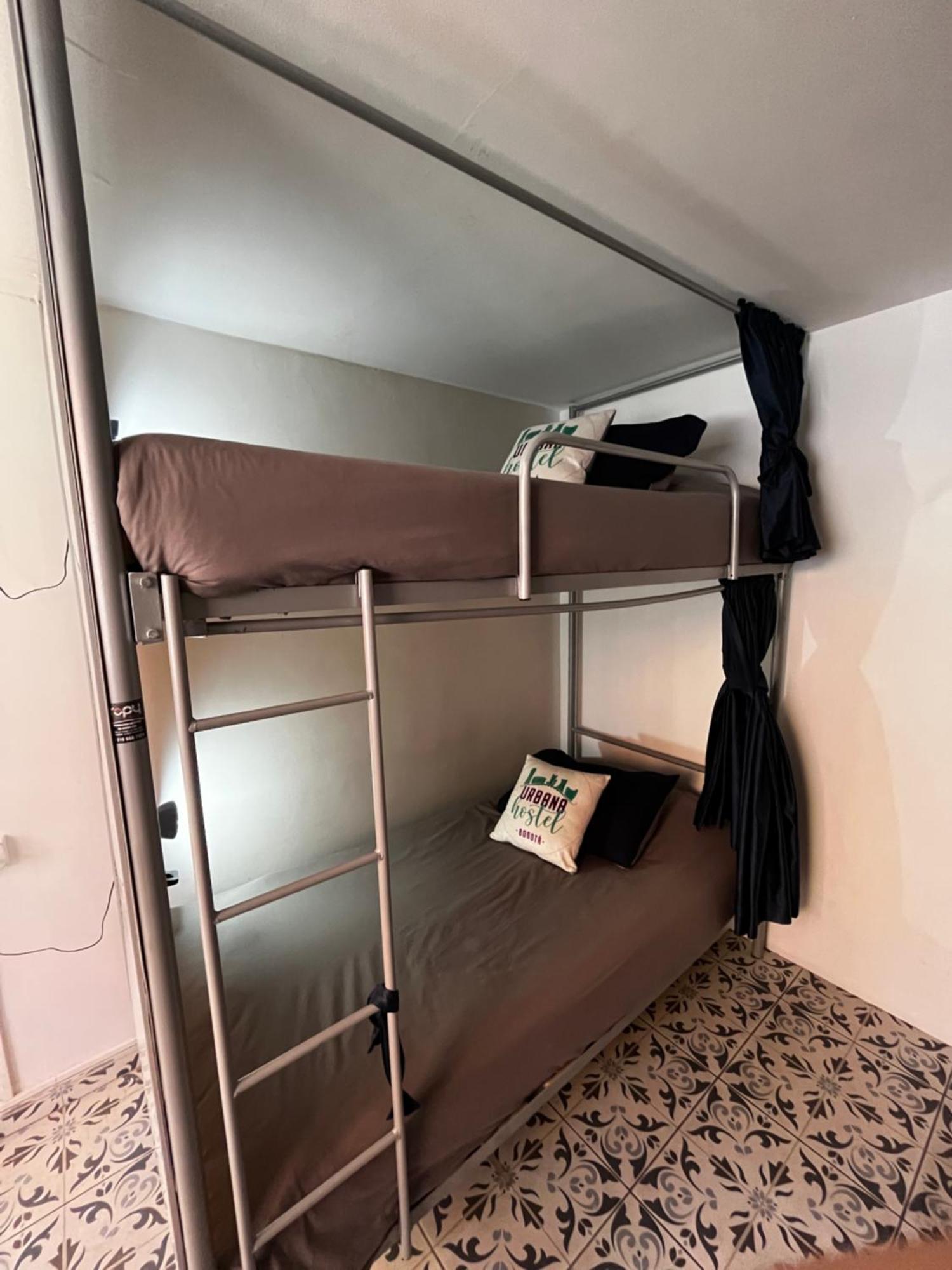 Urbana Hostel Bogotá Rom bilde