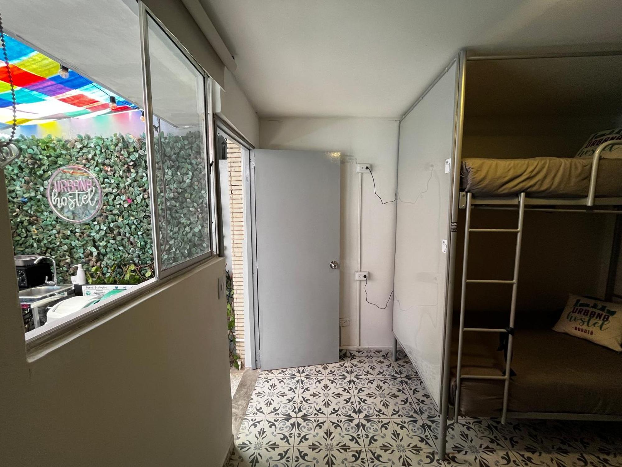 Urbana Hostel Bogotá Rom bilde